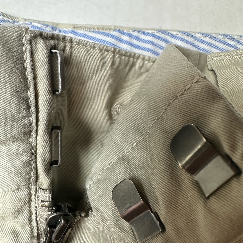 Tommy Hilfiger Womens 14 Hollywood Shorts Tan Beige Chino NWT Summer Casual - Picture 2 of 9